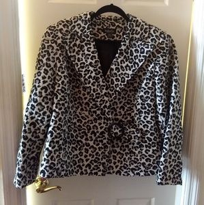 Women's plus size suit jacket